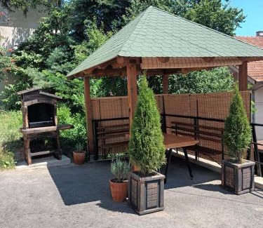 Uzice Apartamento | Stan na dan Goca