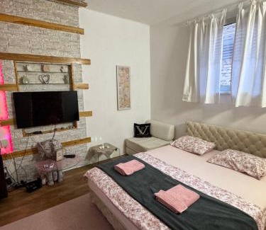 Backa Palanka Apartamento | Stan na dan S