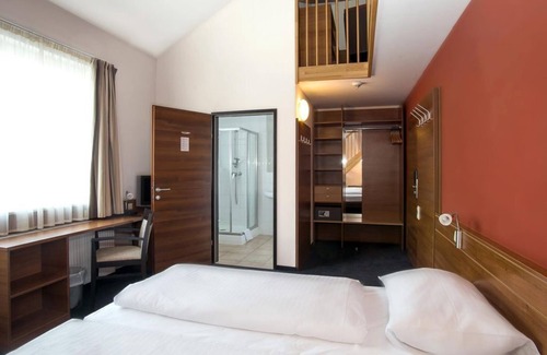 Sankt Lorenzen ob Murau Casa | Standard room for 4 people with balcony Daily rate HB - Club Hotel am Kreischberg