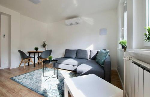 Terezvaros Apartamento | Standard Apartment by Hi5 - Dessewffy 37 suites