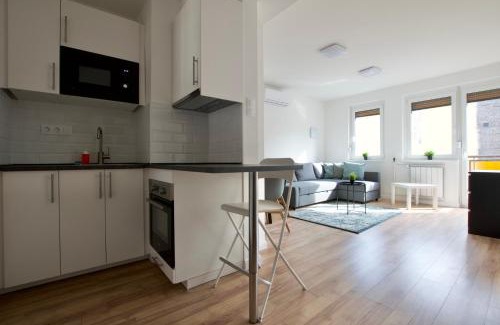Terezvaros Apartamento | Standard Apartment by Hi5 - Dessewffy 37 suites