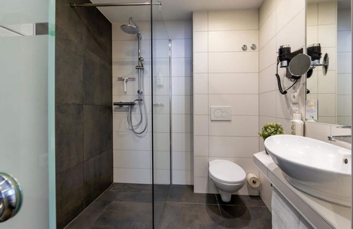 Rhens Casa | Standard double room HH-Last-Minute-Rate B&B - AKZENT Hotel Roter Ochse