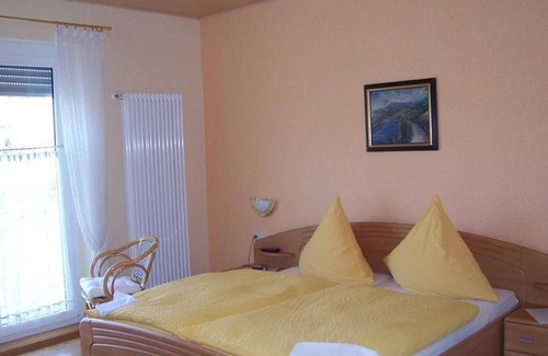 Uerzig Cama Y Desayuno | Habitación doble con ducha / WC - Weingut Gästehaus Gerlach
