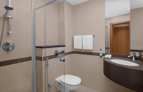 Garhoud Apartamento | Standard Room Near Dxb Airport with Free Breakfast