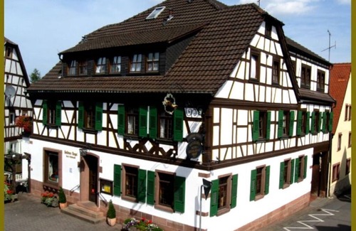 Laudenbach Cabaña | Habitaci��n Estándar Dos Camas No. 25 - Goldner Engel, Restaurante - Hotel - Carnicero