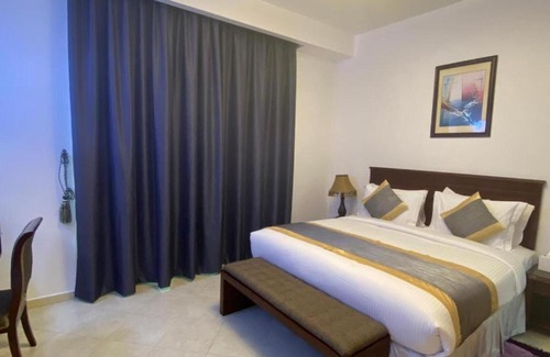 Al Mankhool Apartamento | Standard Two Bedroom Apartment Near ADCB Metro By Luxury Bookings