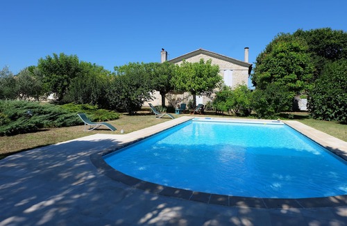 Begadan Casa | Permanente, lugar excepcional piscina privada 13x6, parque cerrado 3000 M2 Wifi gratis
