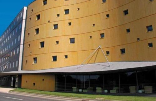 Roissy-en-France Apartamento | Standing Hotel Suites by Actisource