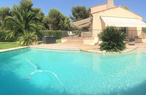 Aubagne Casa | CASA PERMANENTE ENTRE AIX Y CASSIS EN EL CORAZÓN DE UN JARDÍN DE PAISAJE