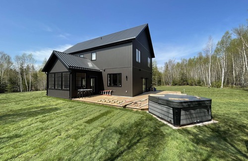 York Casa | Stanhope Haven - new 4 bedroom Scandinavian Retreat