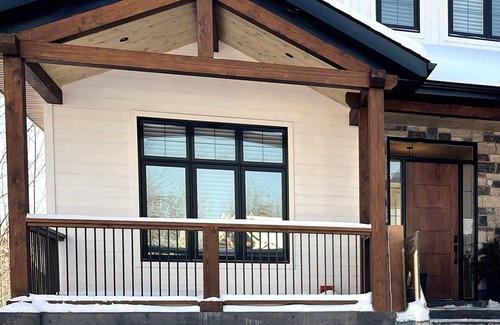 Clearview Casa | Stanley House - Upscale 2 Bedroom Gem - New Listing