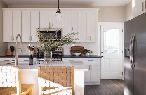 Talbot's Corner Cabaña | Stapleton By Avantstay Bright & Contemporary Home in Nashville!