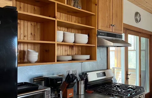 Red Wing Casa | Star Bungalow: Riverfront 2-bedroom bungalow in Gardner