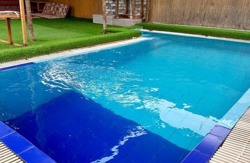 Al Hadd Casa | Star Chalet with Pool & Wifi