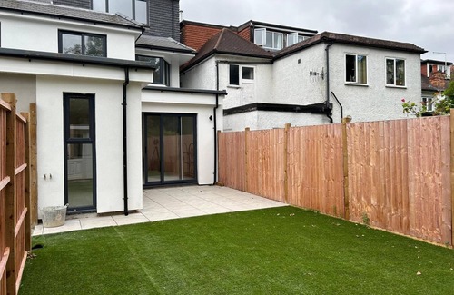 West Hendon Casa | Star London Cheyne Walk 5 Bedroom Oasis