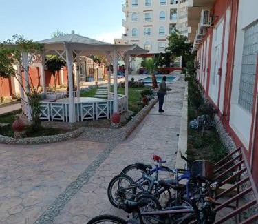 Al Mamsha El Seyahi Apartamento | Star Pool