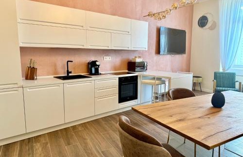 Gorizia Apartamento | StaraGo Vienna Suite - Confort e stile nel cuore di Gorizia