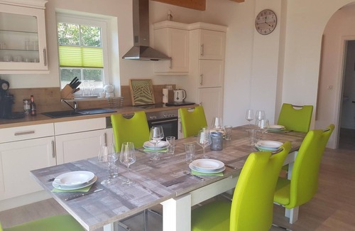 Eilsum Casa | Starboard - Great vacation home right on the water