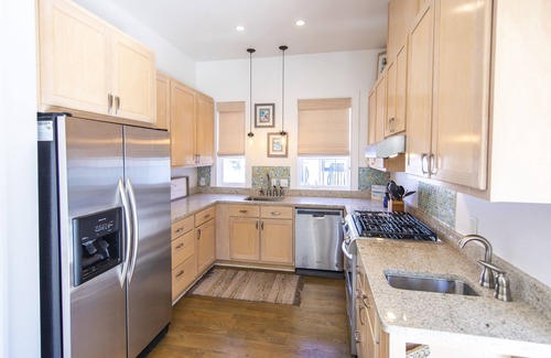 Treetop Apartamento | Starfish Carriage House