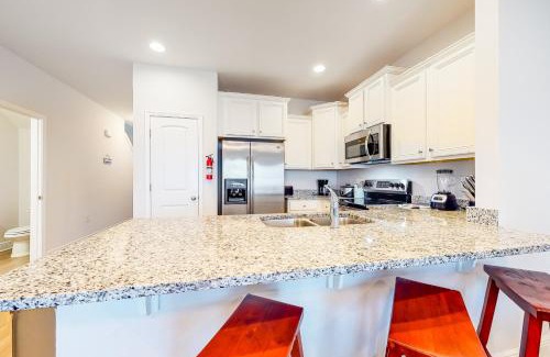 Thomas Drive Casa | Starfish in the Sand