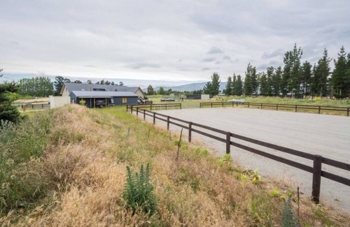 Clyde Cabina | Stargazer Cabin luxe studio nr Clyde inc breakfast