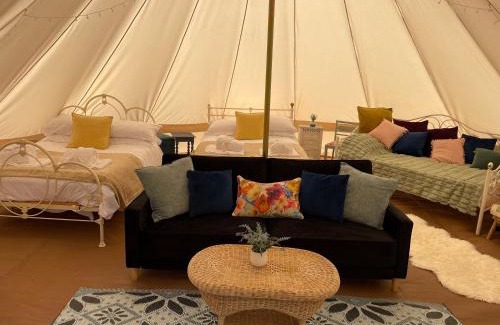 Bromsash Otro | Stargazer Glamping UK Andromeda 6 People