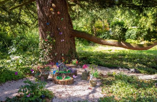Bromsash Otro | Stargazer Glamping UK The Mahal 8 People
