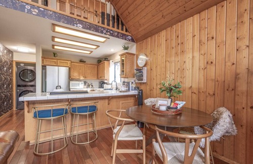 Sugarloaf Chalet De Esquí | Stargazer| Near Lake, Jacuzzi, Dogs Ok, Trails, AC