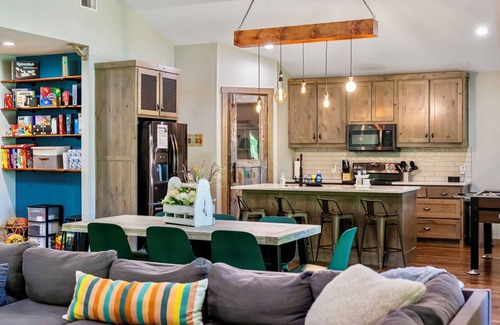 Mineola Casa | Stargazer Waterfront Luxe Retreat ✨Sand Beach 🎣Awesome Fishing🔥Campfires🛶Kayaks