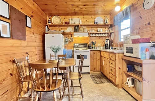 Port George Cabaña | Stargazers Cove Seaside Cottages: BLUE HERON