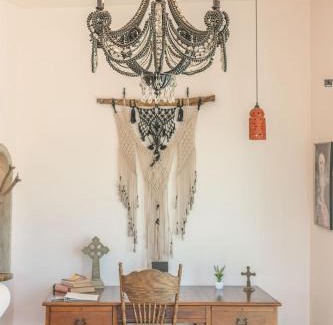 Joshua Tree Casa | Stargazing from the Hot Tub at Sahara Madre, a Gorgeous Desert Retreat