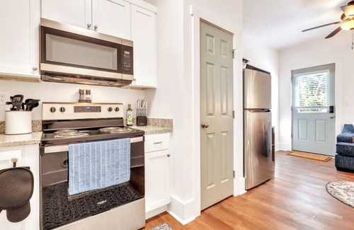 Dixon Park Casa | Starland District,walking Distance to Forsyth!