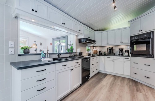 Northern Bruce Peninsula Cabina | Starry Haven: Serene Retreat with Hot Tub