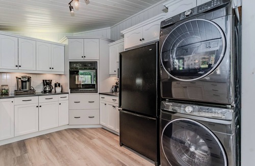 Northern Bruce Peninsula Cabina | Starry Haven: Serene Retreat with Hot Tub