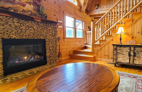 Lake Lure Casa | Starry Night Lodge