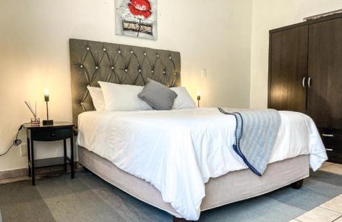 Greater Johannesburg Metropolitan Area Casa | Stars Guesthouse and Get Day Rest 1hr 3hrs