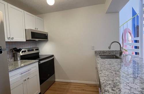 West Hartford Condominio | Starship WeHa downtown