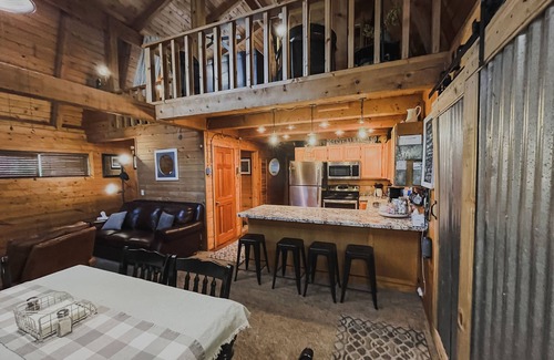 Ponderosa Park Cabina | State 48 Retreat Prescott Arizona