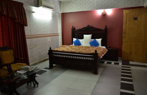 Loralai District Hotel | State Continental Guest House