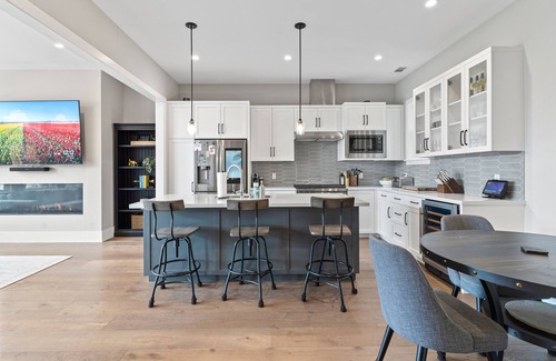 Cow Hollow Condominio | State-of-the-Art, Newly Renovated Cow Hollow Apt
