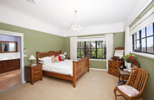 East Bowral Casa | Stately Bowral Designer Home