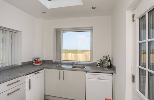 Llanfaelog Casa | STATION HOUSE, pet friendly, character holiday cottage in Rhosneigr
