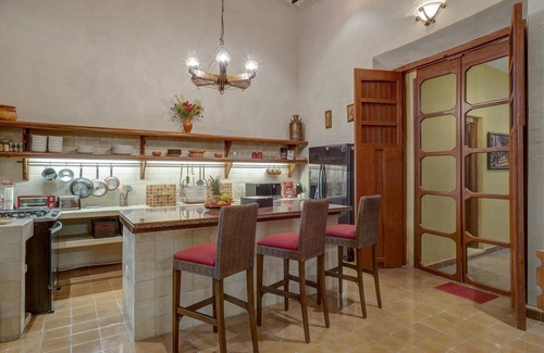 Centro Casa | Quédate a 3 cuadras de Santa Lucía ya pasos de la Biblioteca Inglesa
