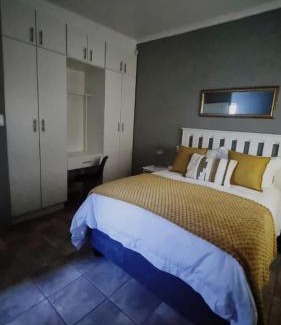 Newton Park Apartamento | Stay a While Self catering