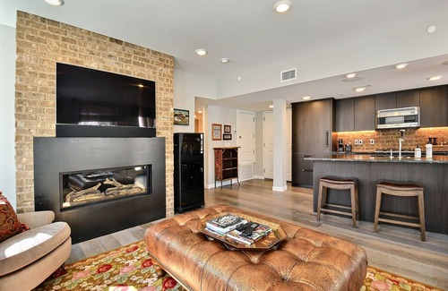 Downtown Park City Condominio | Stay Amidst Main Street Park City; Skiing, Shopping, dining and nightlife Right Out Your Front Door!