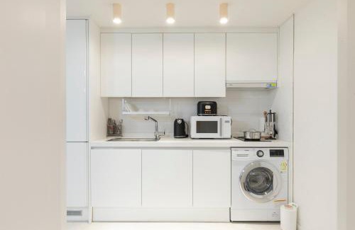 Cheongpa-dong Apartamento | Stay Andante, 3BR, 3min walk from Seoul Station, AC in All Rooms #공항철도 #공항버스