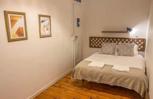 Santos Apartamento | Stay as a Local! Santos Historical 6 Bedroom Apartment III