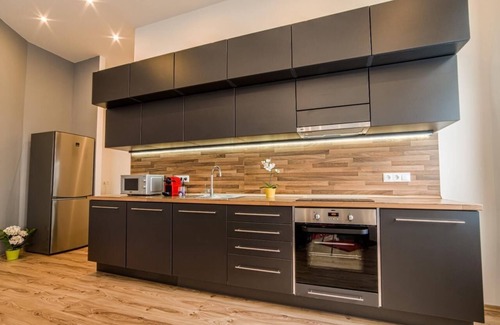 Inner City Budapest Apartamento | Stay at Meeting point CITTADELLA VIEW Budapest EYE