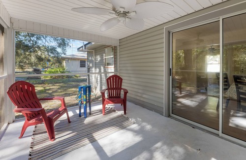 Panacea Casa | Stay at Panacea Palms, a charming 3/2 less than 1 mile from local boat ramp!!