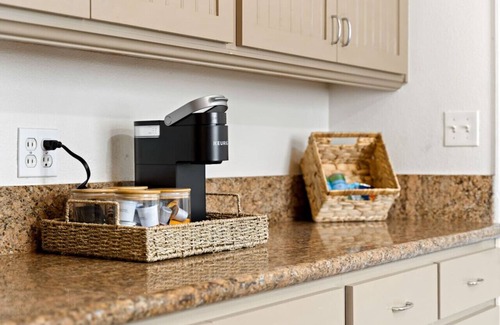 Lincoln Acres Apartamento | Stay Awhile San Diego: City Views in Prime Location